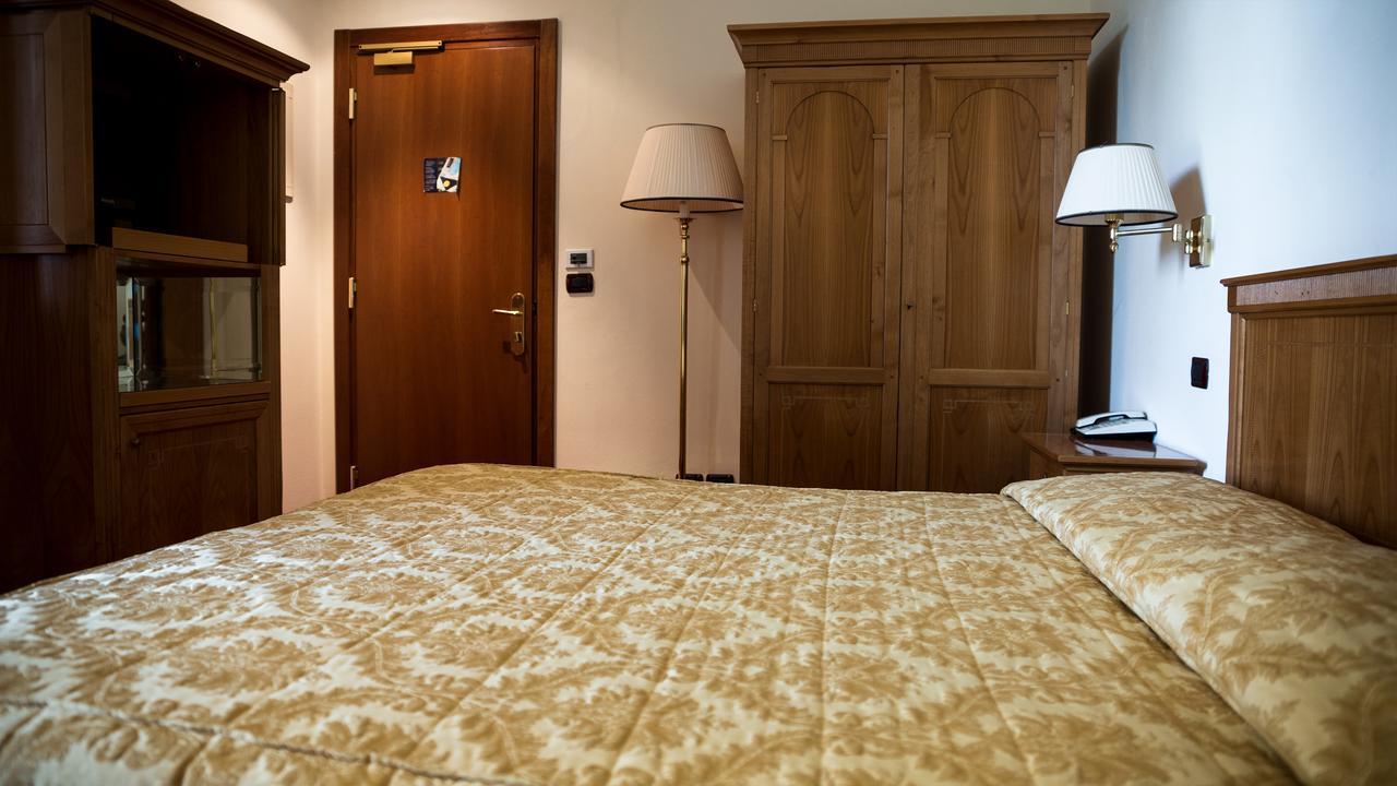 Albergo Ristorante Da Domenico Monte San Savino Eksteriør bilde